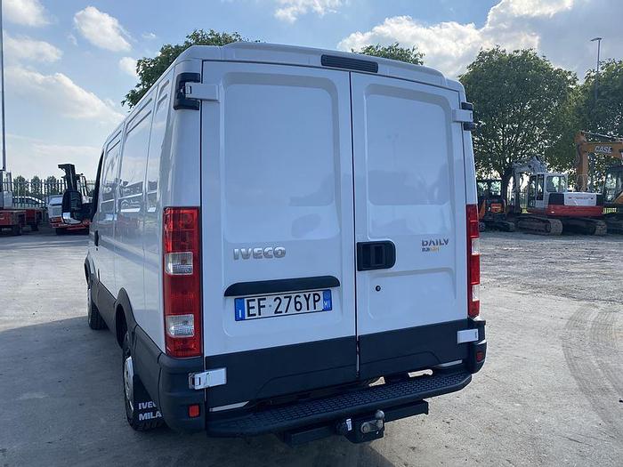 Usato 2011 IVECO  DAILY 35s12