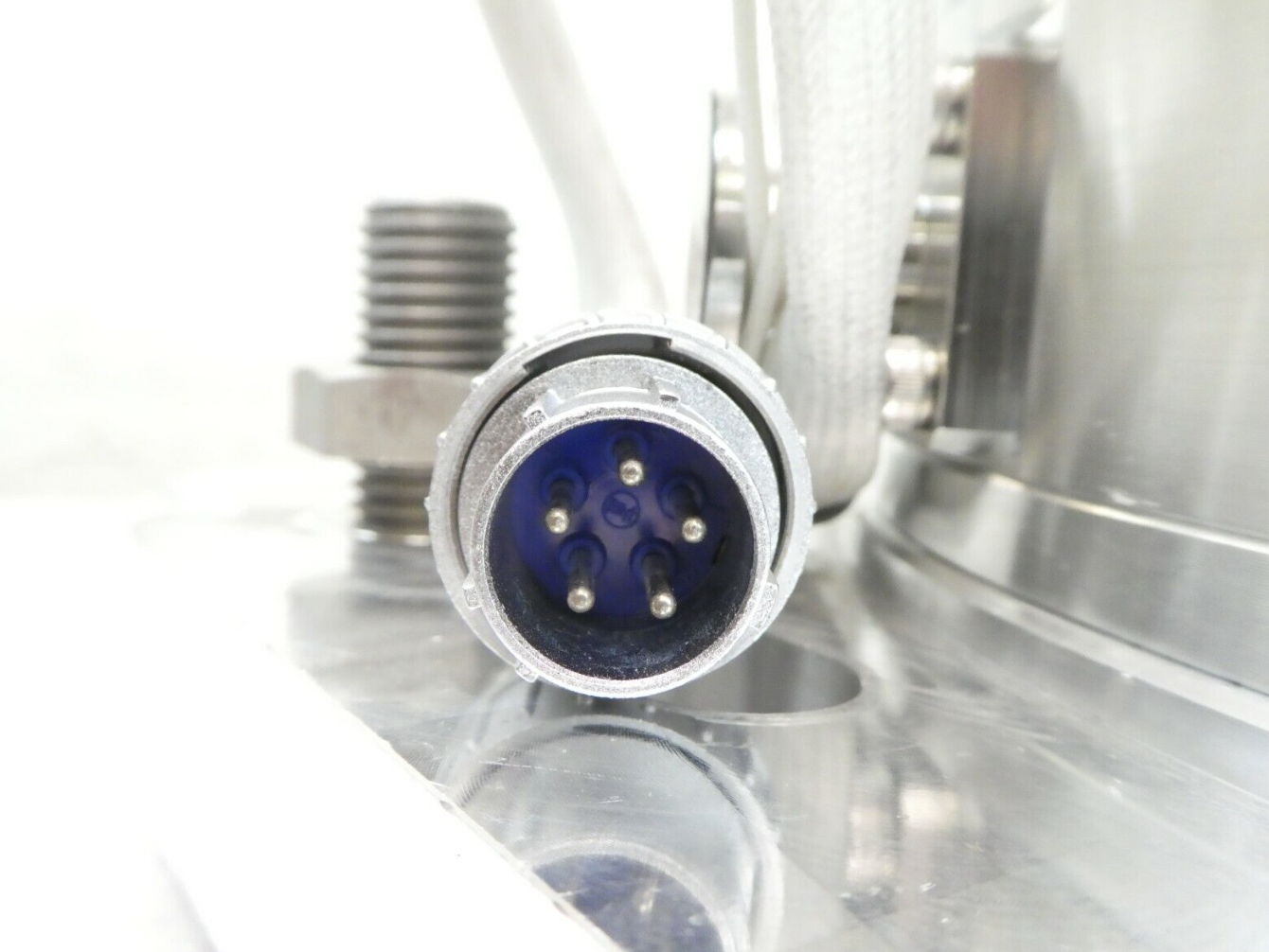 Used Mitsubishi FT-1001D-W211 Turbomolecular Pump SINCHOON TEL Tokyo Electron Trias