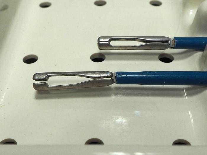 Used 1-1010: Conmed Laparoscopic DetachaTip 5mm Instruments Set With 8 Attachments & Tray