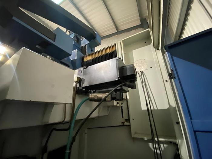 Used 2007 Dah Lih PT 128 5 Axis Machining Center