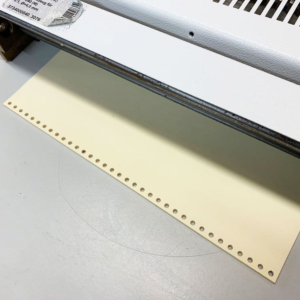 Used Pre-owned Renz DTP340A 3:1 Round-Hole Wire Tool Punch Die