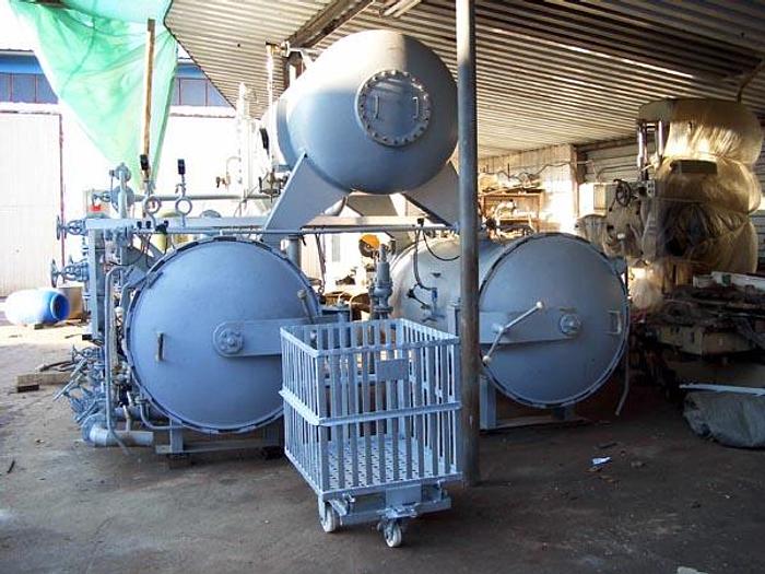 D'occasion Stérilisateur - autoclave - 2 x 3 paniers chacun avec un réservoir d'eau supérieur - WAA 22 avec nouvelle vanne et nouvel automatisme