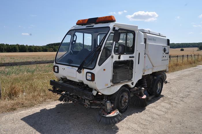 Used 2005 SCARAB MINOR ROAD SWEEPER
