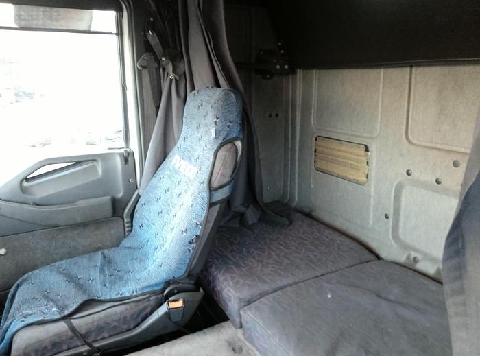 Usado 1996 IVECO  Eurotech 440E42 EURO 2 tractor unit