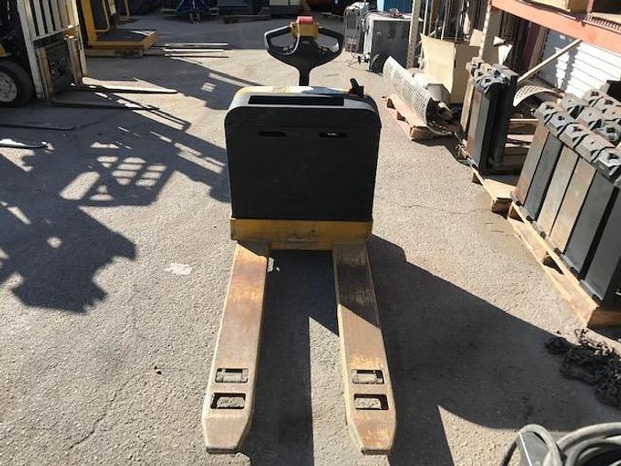 Used 2009 Yale MPB040 Pallet Jack