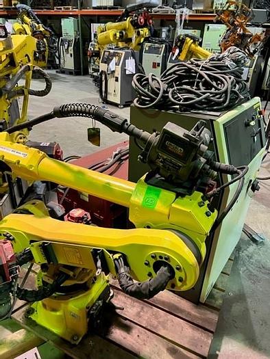 Used FANUC ARCMATE 120iB/10L WITH R-30iA CONTROLS, CABLES, TEACH PENDANT, LINCOLN 455 WELDING POWER SUPPLY, WELD GUN, WIRE FEED