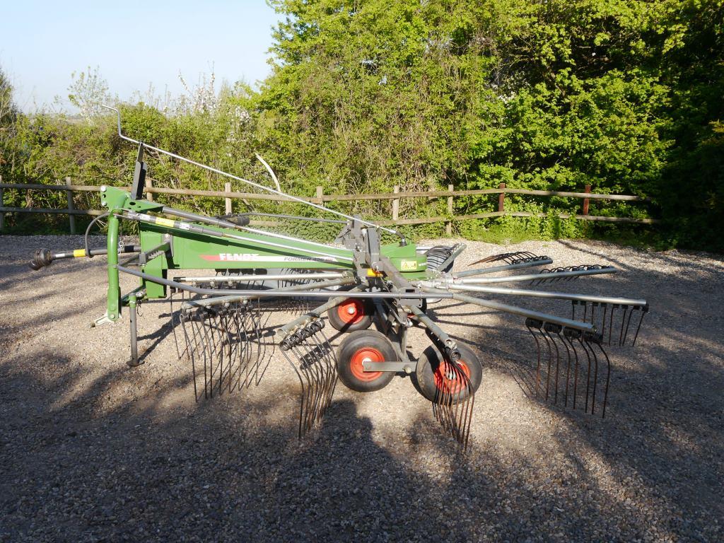 Used Fendt Former 456 Hay Rake