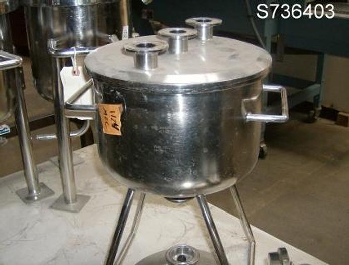 Used Tank, 2 Gallon, 316L Stainless Steel, Lab Size, 9-1/2" x 5" #S736403