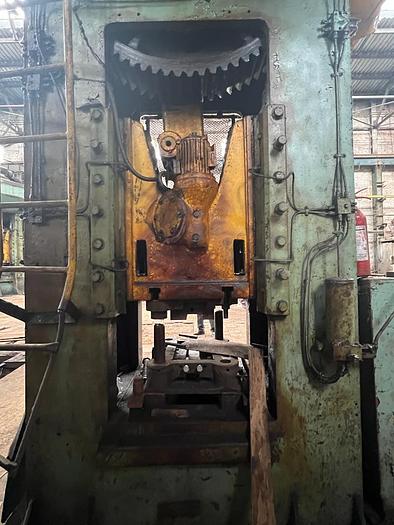 Used Press Trimming K2534