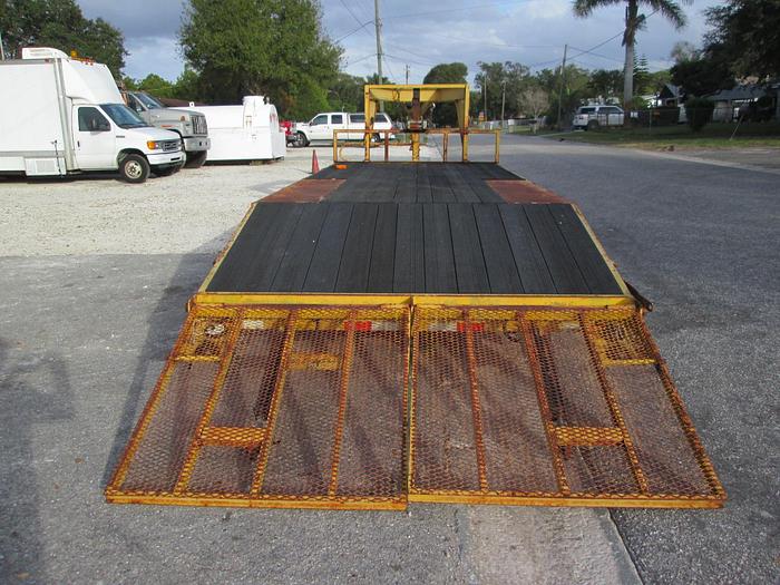 Used 2007 Imperial trailers  Deck over gooseneck equipment