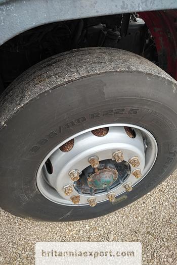 Used 1995 DAF 95 360 ATI tractor unit