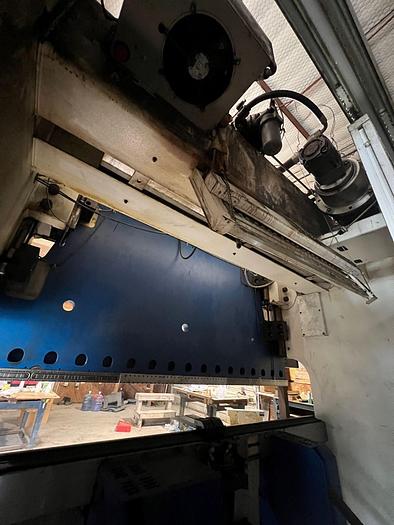 Used 2000 Trumpf TRUMPF 5-Axis TrumaBend V230 257 Ton Press Brake 144" Automatic Backguage R1, R2 Fingers