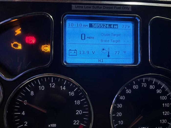 Used 2016 Mack CXU613