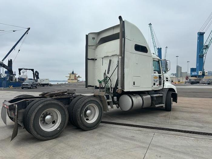 Used 2016 Mack CXU613