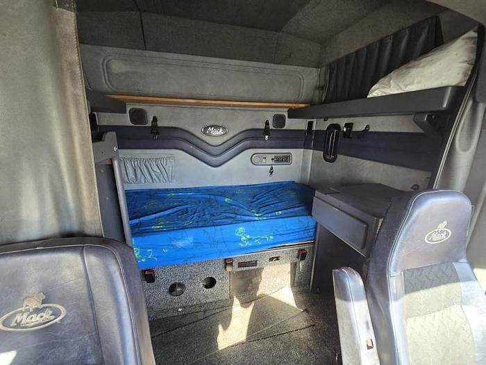 Used 2016 Mack CXU613