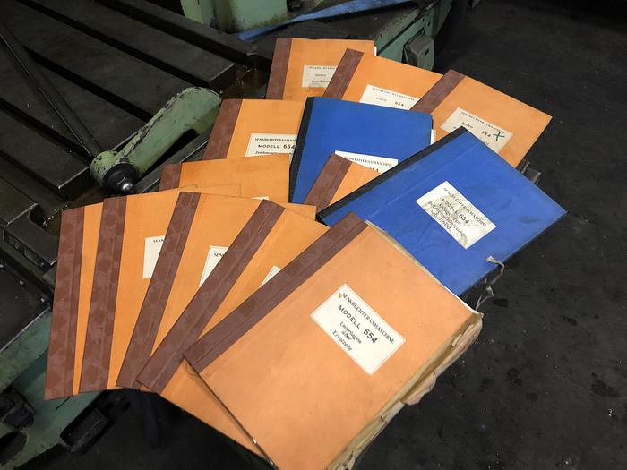 Gebruikt Universal 654-3