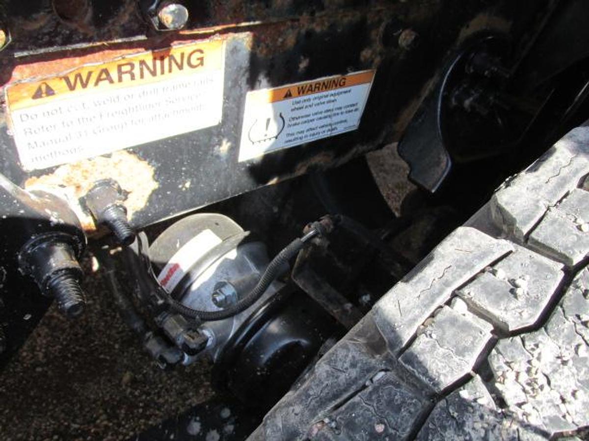 Used 2021 Freightliner Cascadia Day cab