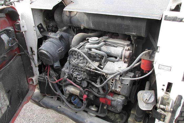 Used 2013 Bobcat S 590 skid steer
