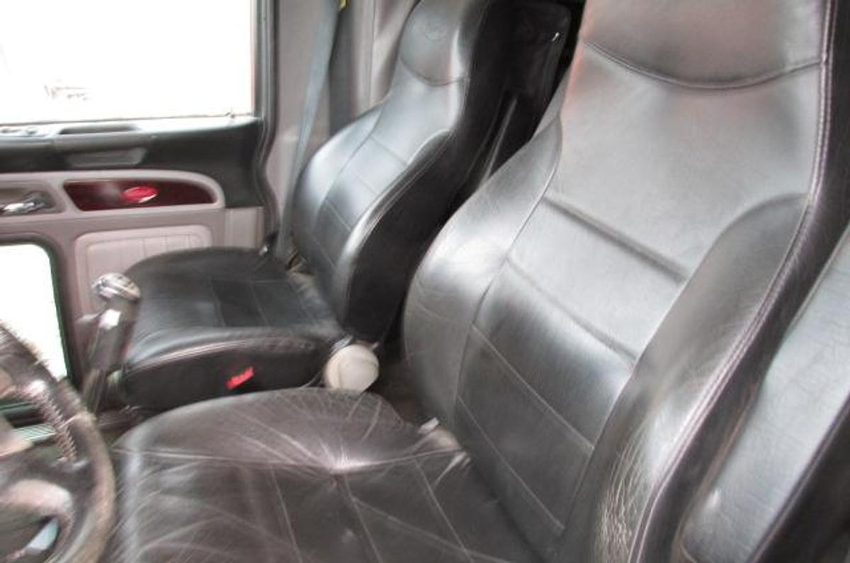 Used 2018 Peterbilt 367 X 15 565 HP 18 spd