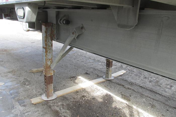 Used 2009 Mac Tandem End Dump