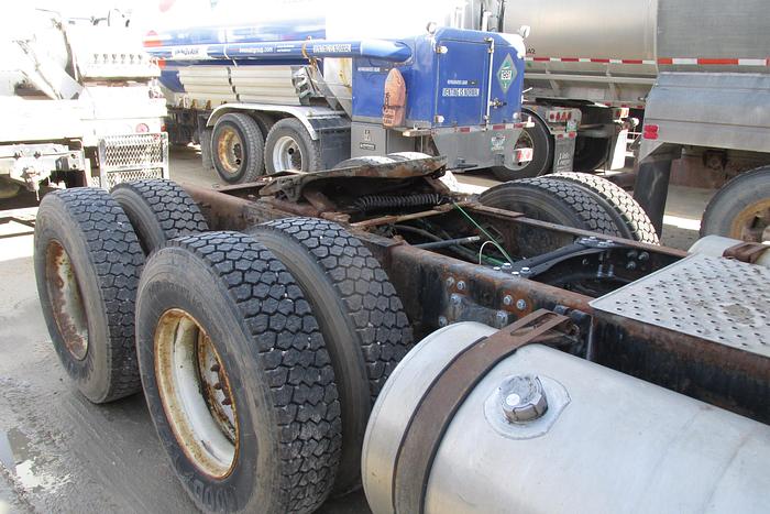 Used 2016 Freightliner Coronado heavy spec 18 spd