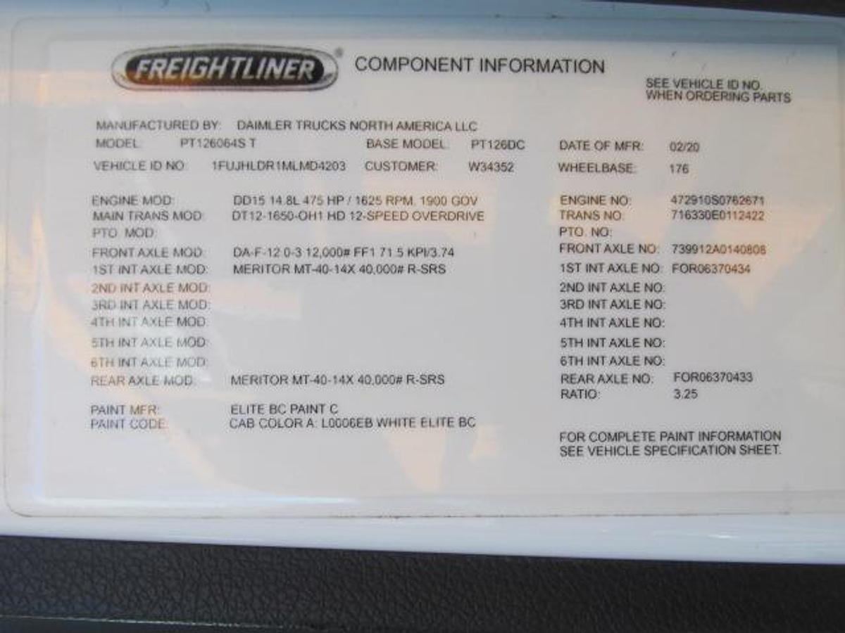 Used 2021 Freightliner Cascadia Day cab