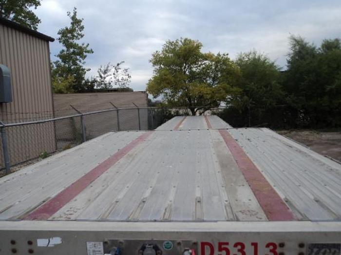 Used 2011 Lode King 53 ft tridem Step deck