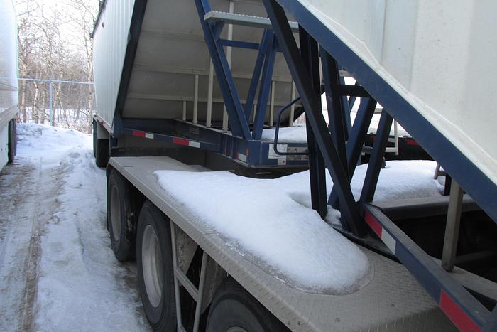 Used 2024 Lode King Super B grain trailer with pup