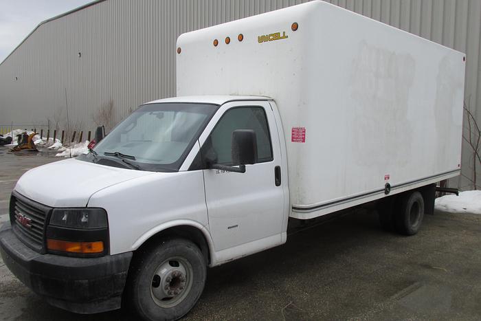 Used 2018 GMC Savanna Cube Van with 18 ft box