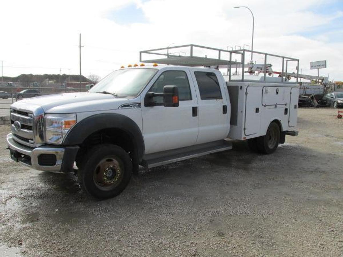 Used 2016 Ford F 550 Crew Cab 4x4 with Brandex service body 