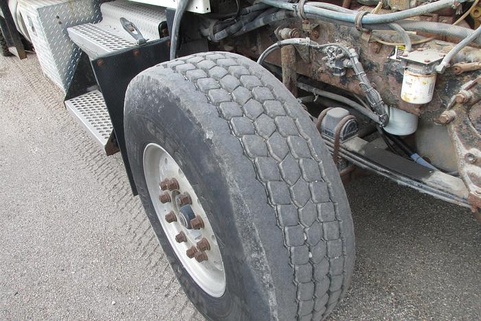 Used 2007 Kenworth T 800 Winch truck