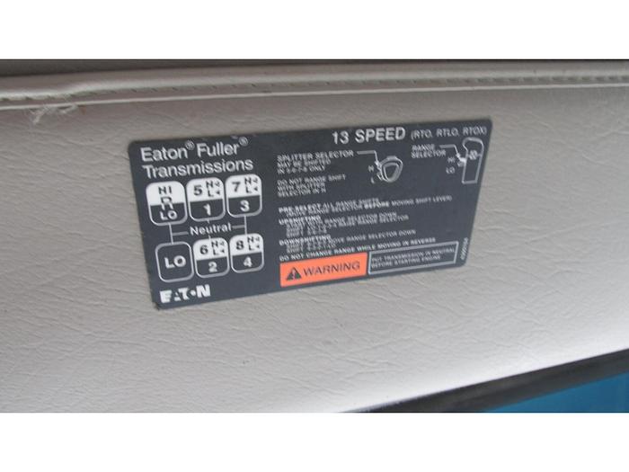 Used 2008 Sterling Presvac 3000 gal