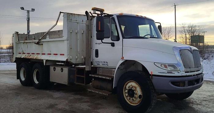 Used 2013 International 4400 Tandem axle dump truck