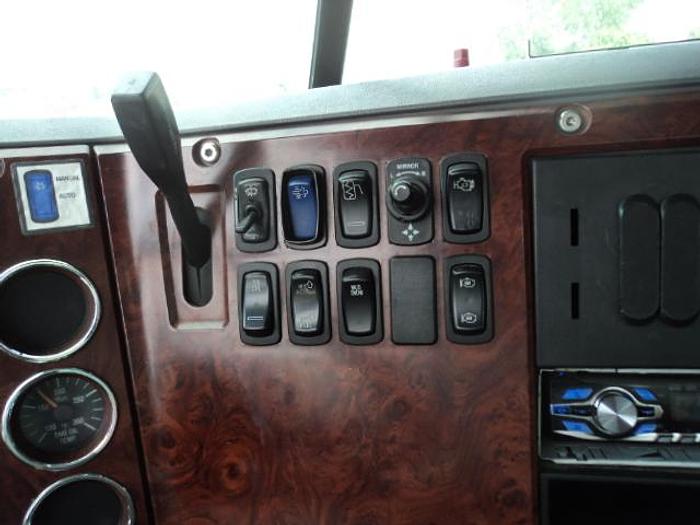 Used 2014 Mack Pinnacle CXU 613