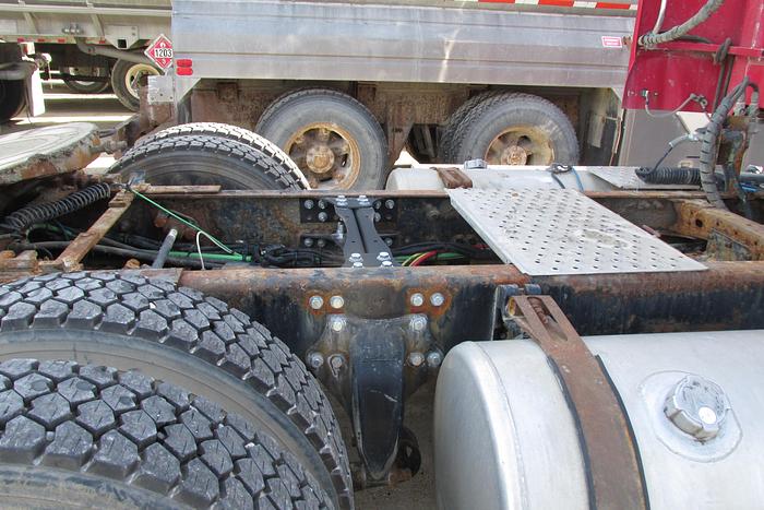 Used 2016 Freightliner Coronado heavy spec 18 spd