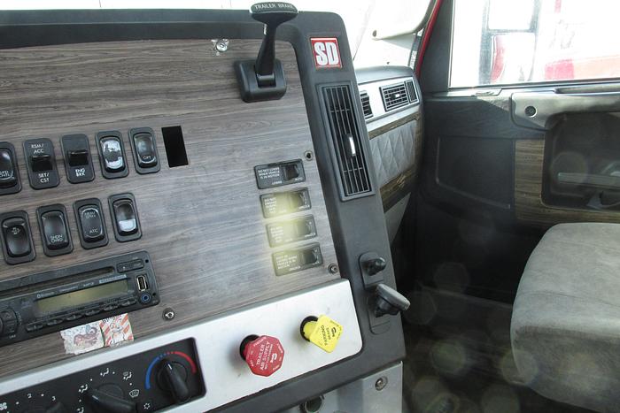 Used 2016 Freightliner Coronado heavy spec 18 spd