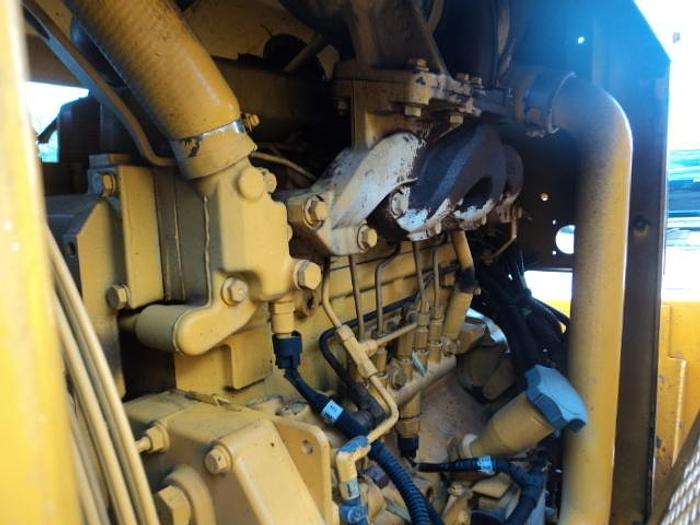 Used 2010 Carlton OX 2015 wood chipper 15 in wood chipper