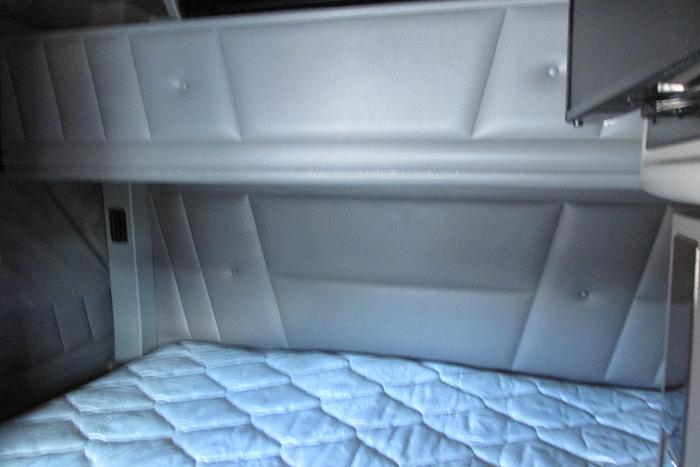 Used 2023 Peterbilt 389 510 HP 18 speed