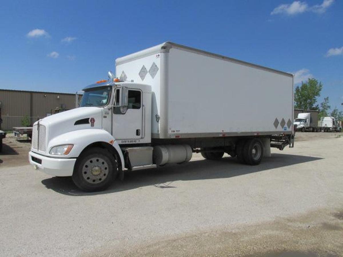 Used 2017 Kenworth T 370 with 24 ft Van body with tailgate