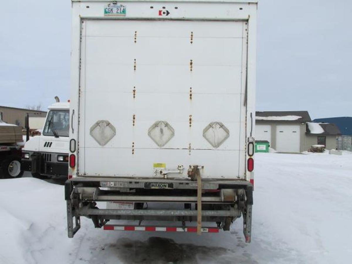 Used 2017 Kenworth T 370 with 24 ft Van body with tailgate