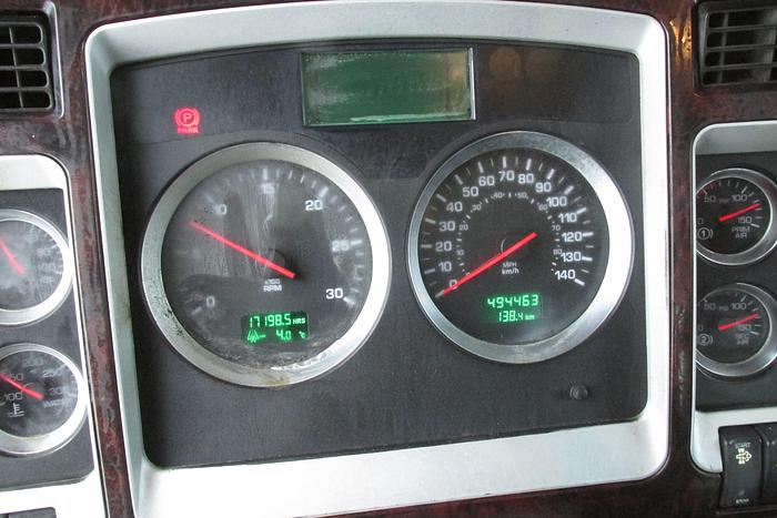 Used 2014 Kenworth T 800 Heavy spec 525 HP