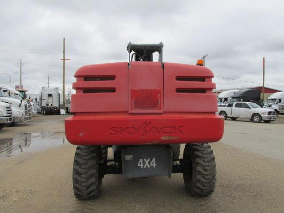 Used 2014 Skyjack SJ66T boom lift