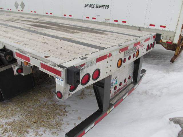 Used 2020 Lode King 53 ft tandem flat deck trailer