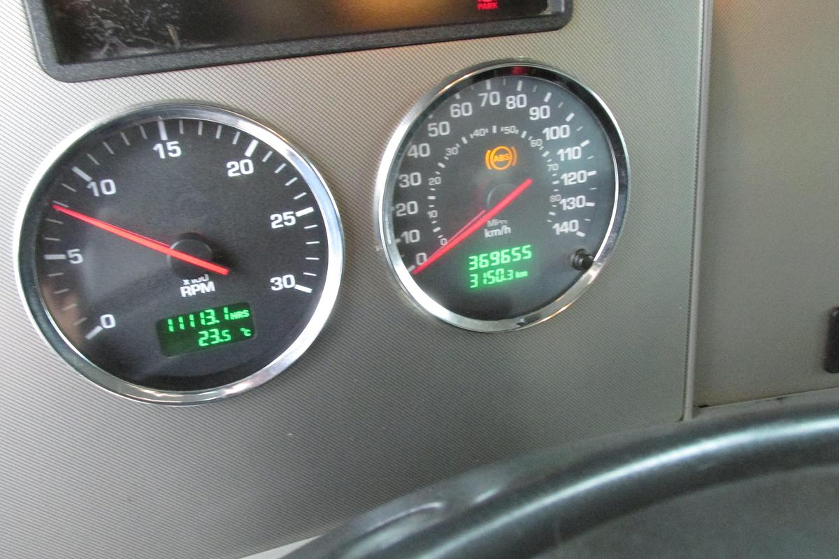 Used 2014 Kenworth T 370 hydraulic brake dump truck