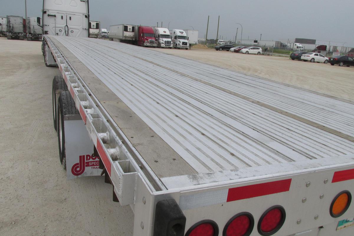 Used 2021 Doonan 53 ft Flat Deck tandem Cali Legal Aluminum trailer