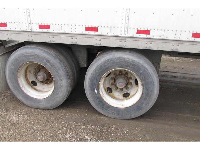 Used 2017 Stoughton 53 ft tandem