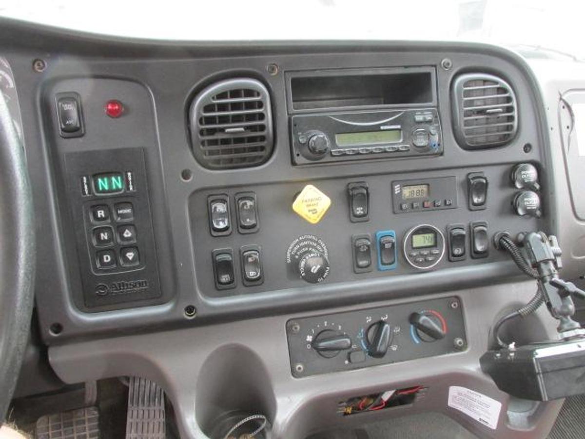 Used 2014 Freightliner M2 Tandem axle Septic truck
