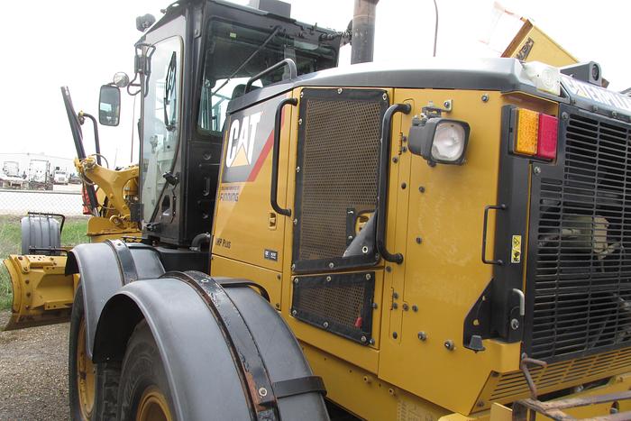 Used 2015 Caterpillar 160M VHP Plus Grader with snow wing very nice