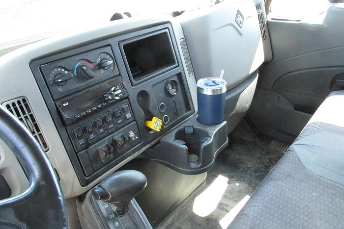 Used 2016 International 4300 on hydraulic brakes 18 ft deck