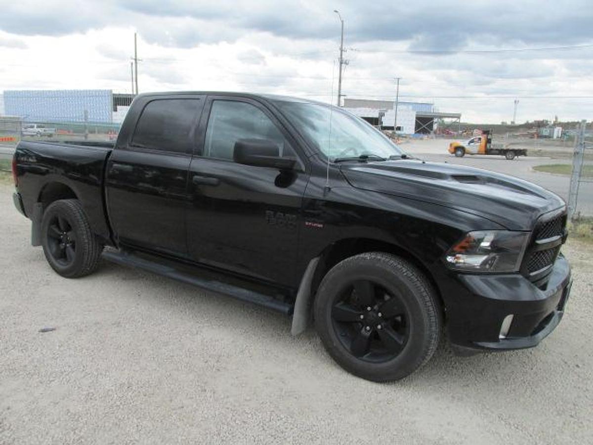 Used 2019 Ram 1500 Classic Crew Cab 4x4 Midnight Edition